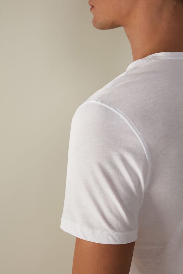 Intimssimi Short-Sleeve Crew-Neck T-Shirt in Extra-Fine Supima® Cotton Blancas | PEEGJ42583