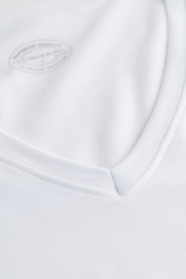 Intimssimi V-neck T-shirt in Stretch Supima® Cotton Blancas | APEDF84698